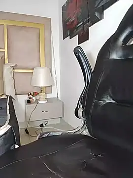 Czat XXX na żywo – _Shirley_