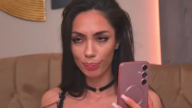 VivienneStark's Live XXX Chat