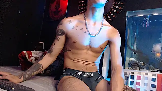 Godly_huan: απευθείας συνομιλία ΧΧΧ