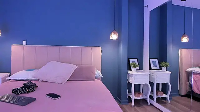 Dania_gh - spank ass in doggy style