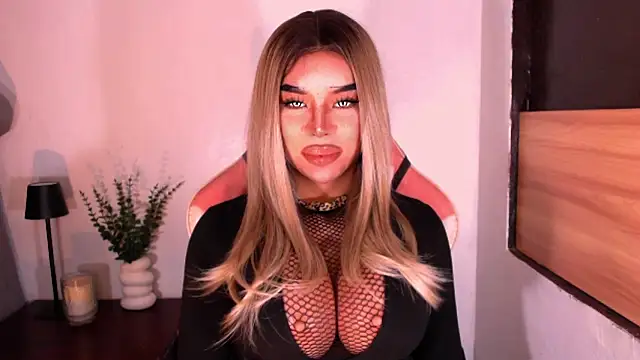 DominantxSheena élő XXX-chatje