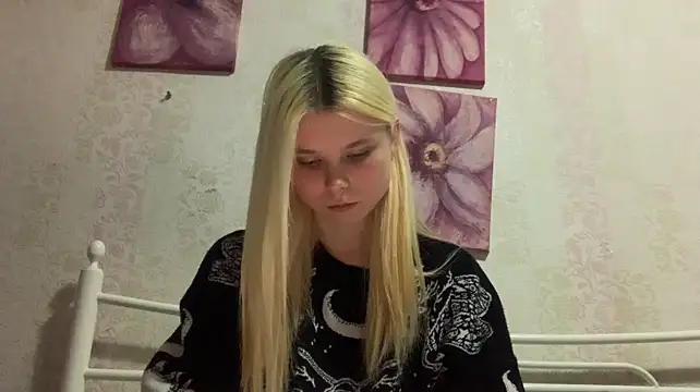 EdwinaDespres' Live XXX Chat