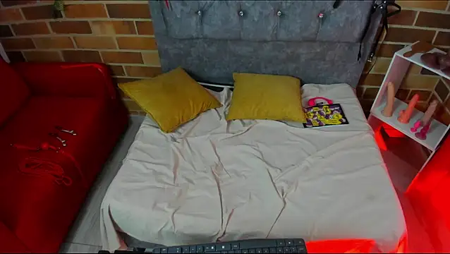 MirandaDream2 Live XXX-chat