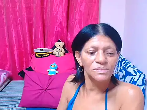 Chat +18 de sluttyrox ao vivo