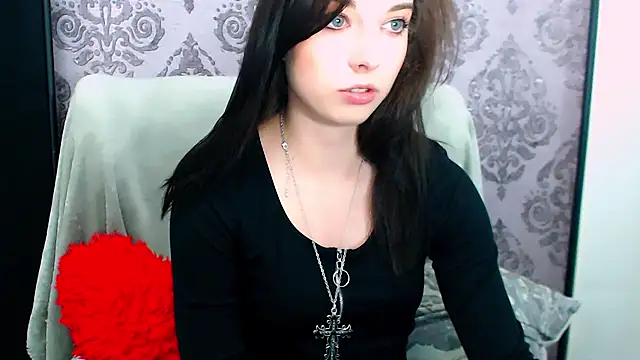 DominantLuna Chat XXX in diretta