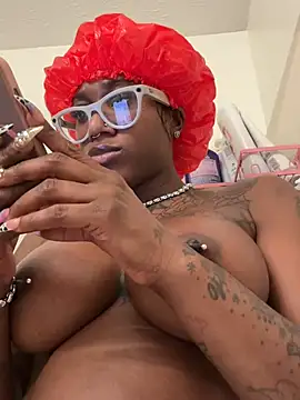 VixenCapri Live XXX-Chat
