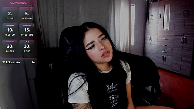 XXX chat uživo modela aliice_walker_