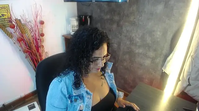 Natasha_Fox_Bms' Live XXX Chat