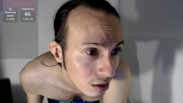 XXX chat uživo modela cholitohermoso