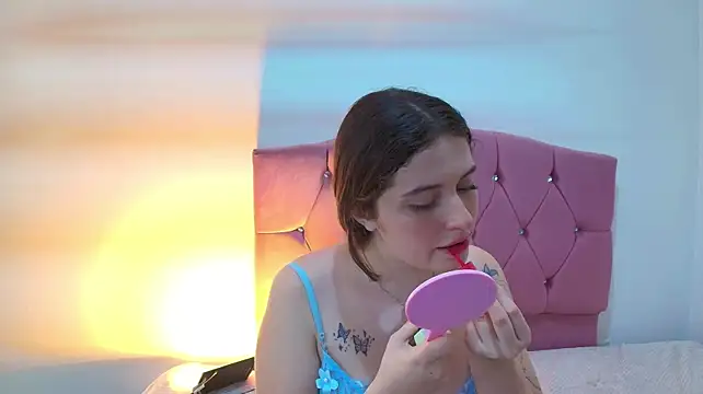 Valery_Velvet - Show Ass