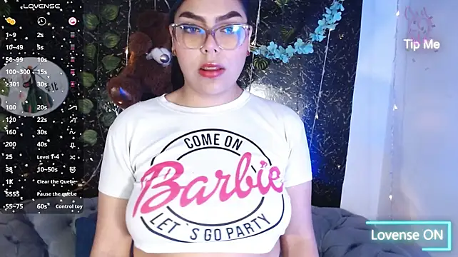 Moonlight_gp - Flash bare tits + 1 min Lush max
