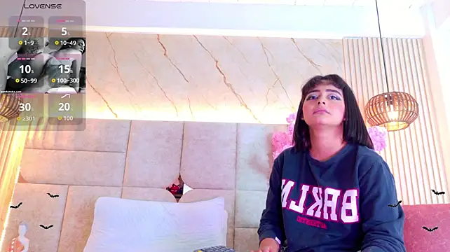 KimVelezz Chat XXX live