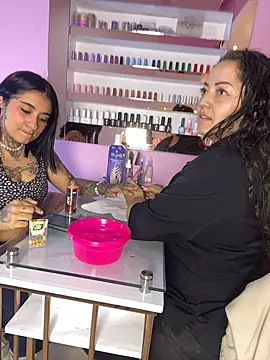 Nails_Lucia – Naživo XXX chat