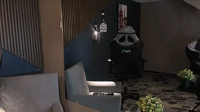 TheGhostforeeonss Live XXX Chat