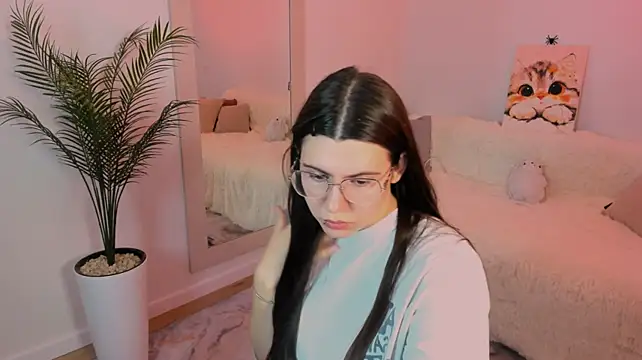 StellaDarks' Live XXX Chat