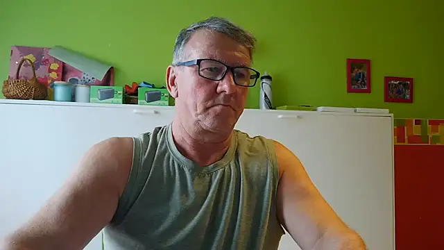 capitaine111 XXX чат на живо
