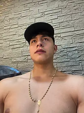 Lander_Cruz élő XXX-chatje