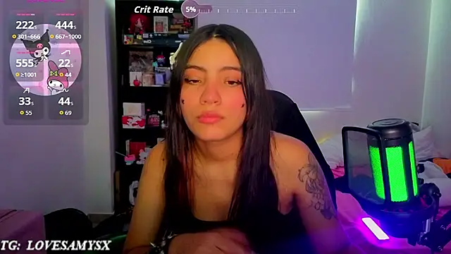 צ'אט XXX בשידור חי של Lovelyamyy