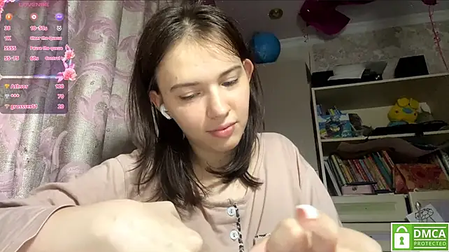 Chatroom XXX en direct de CeyaLier
