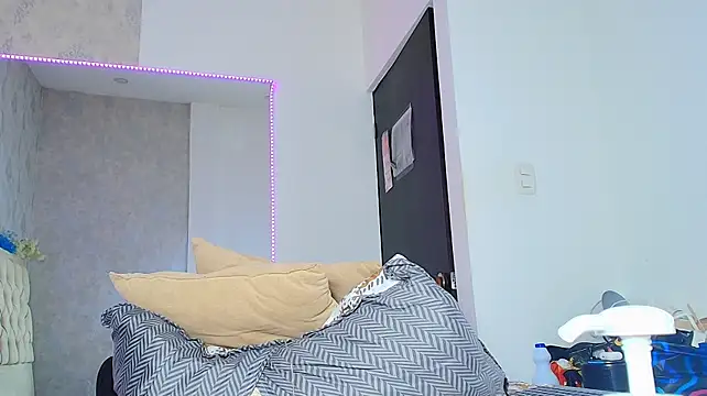 Nini_love01 - HIT THAt ass