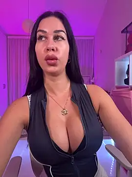 Chat +18 de Meliazz ao vivo