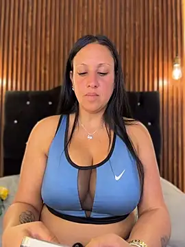 Cloe-Fire - Oil or cream on my boobs 💧🍒