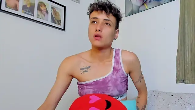 Czat XXX na żywo – megan_100