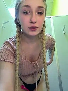 LollyPollly - SPREAD PUSSY+SLAP