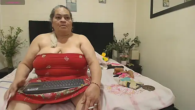 QueenMatturex's Live XXX Chat