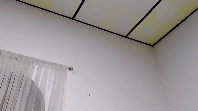 Онлайн чат XXX CandyJayne_