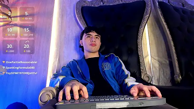 Zack_Bellmont1: онлайн-секс-чат