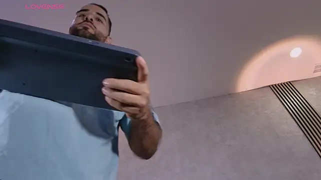 Živý XXX chat lorenzo_walker_1