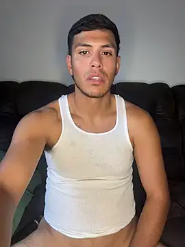 StrokingDaddy4 Adlı Modelin Canlı XXX Sohbeti
