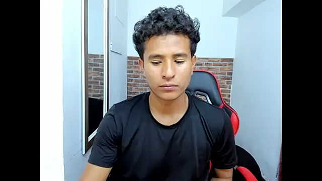 Chat XXX ao vivo de WIZARD-ALESSANDRO