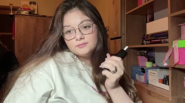 ArianaHowk - Stand up and show my outfit