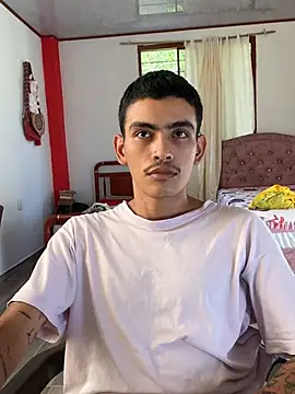sorry-mom69's Live XXX Chat