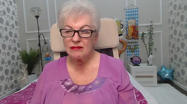 KayleSmoll's Live XXX Chat