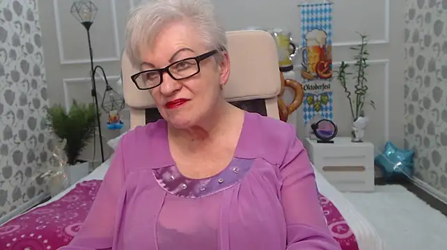 KayleSmoll's Live XXX Chat