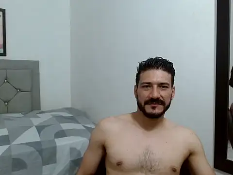 Chat +18 de mateoothh ao vivo