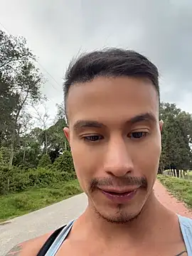 Chat XXX en directo de DOMINICKVEGAS77