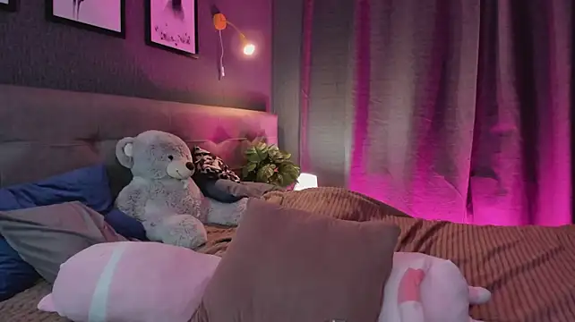 Lesi_Moonie01 - topless 3 min