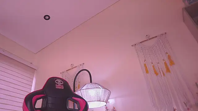 cristaal_moon_ live XXX chat