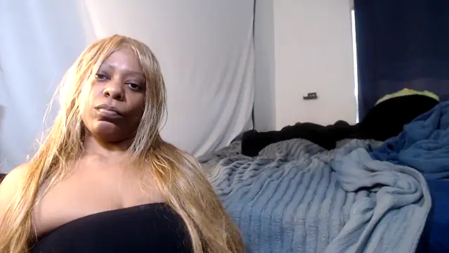 Chat XXX en directo de JadaSkyy