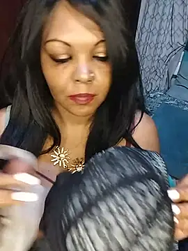 hemilynthomas2467's Live XXX Chat