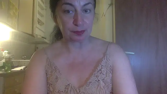 Lizzaa80: онлайн-секс-чат