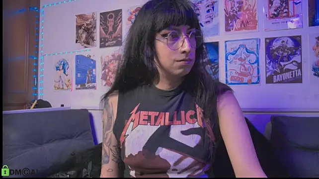 snowblack_ live XXX chat