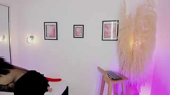 XXX chat uživo modela Kloe_Colliva