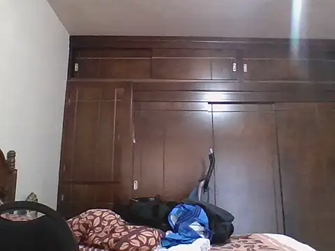 Yankoloco92's Live XXX Chat