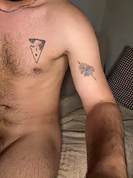 Kissbiceps Adlı Modelin Canlı XXX Sohbeti