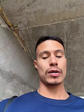 DOMINICKVEGAS77 Live XXX Chat
